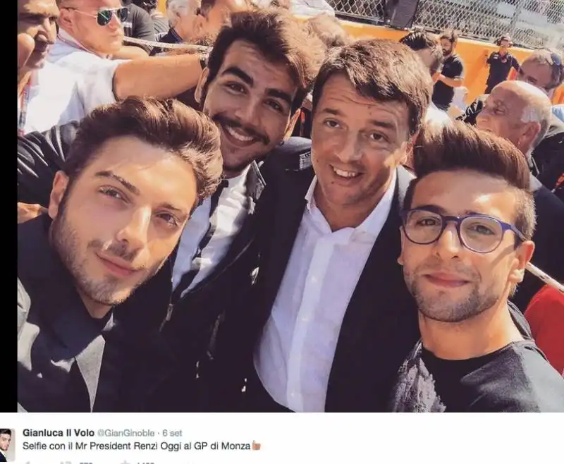 il volo si fa un selfie con renzi 