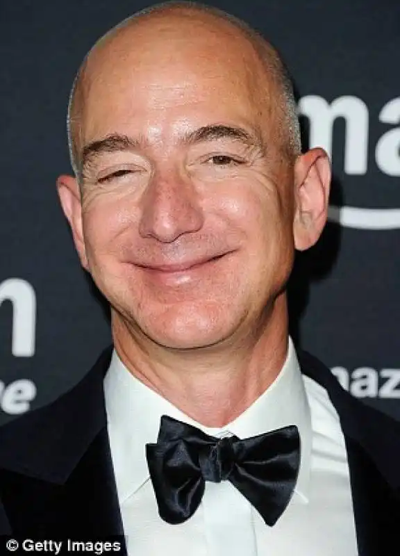 jeff bezos   51 anni