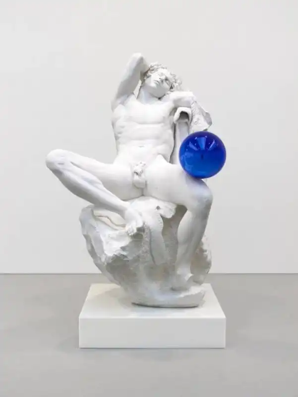 jeff koons gazing ball barberini faun 480x639