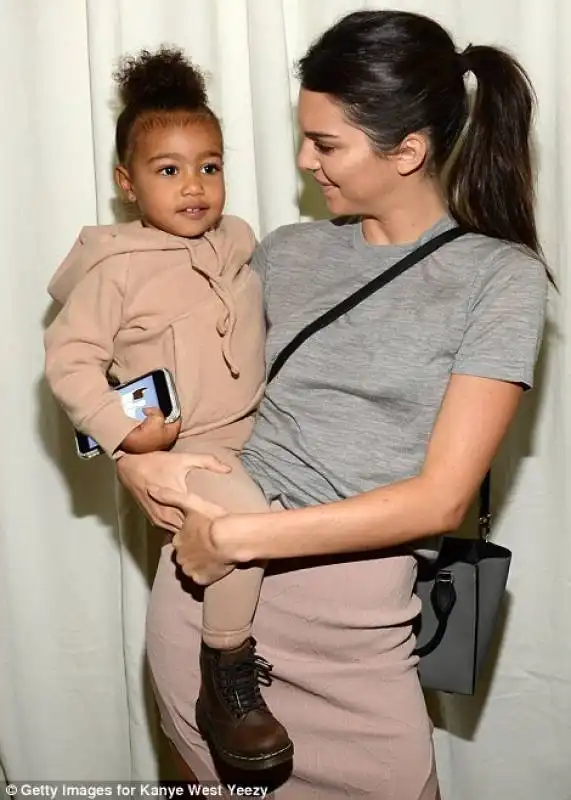 kendall jenner con north west