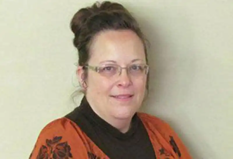 KIM DAVIS  