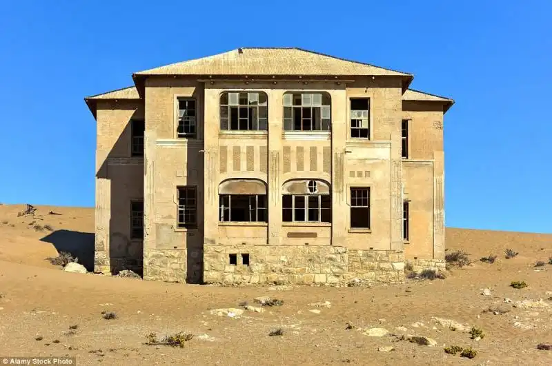 kolmanskop    namibia