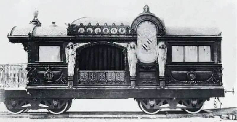 LA CARROZZA SALONE USATA NELL 800 DA PIO IX