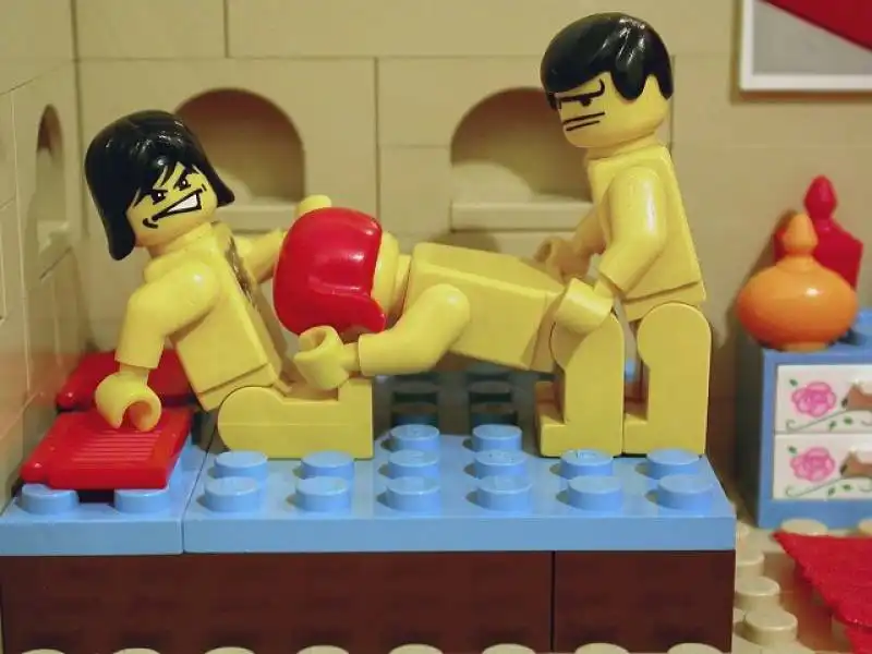 LEGO PORNO