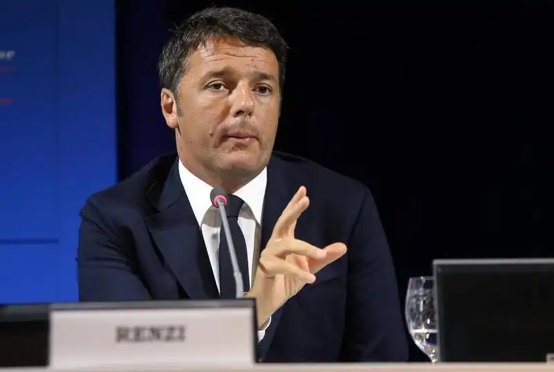 matteo renzi cernobbio crisi