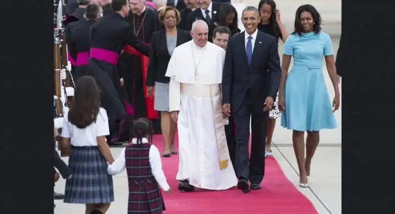 papa francesco bergoglio arriva in america accolto da obama  35