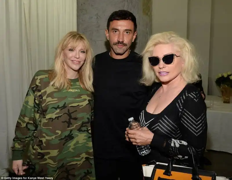 riccardo tisci con courtney love e debbie harry