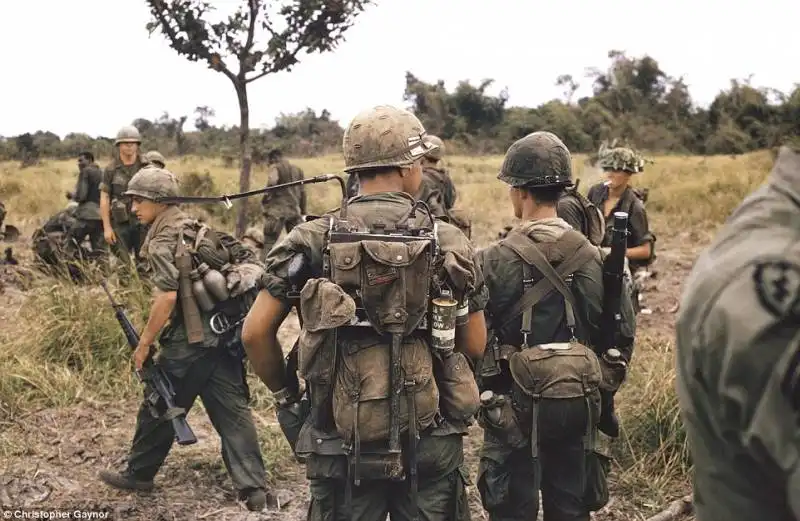 soldati americani in missione in vietnam