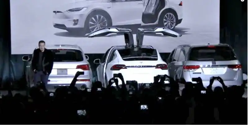 tesla model x presentazione 29 settembre 2015 3