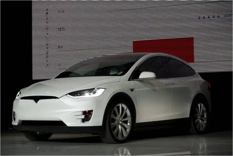 tesla model x presentazione 29 settembre 2015