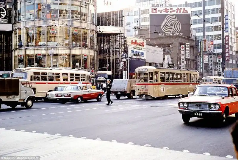 tokyo   pausa break durante aprile 1967