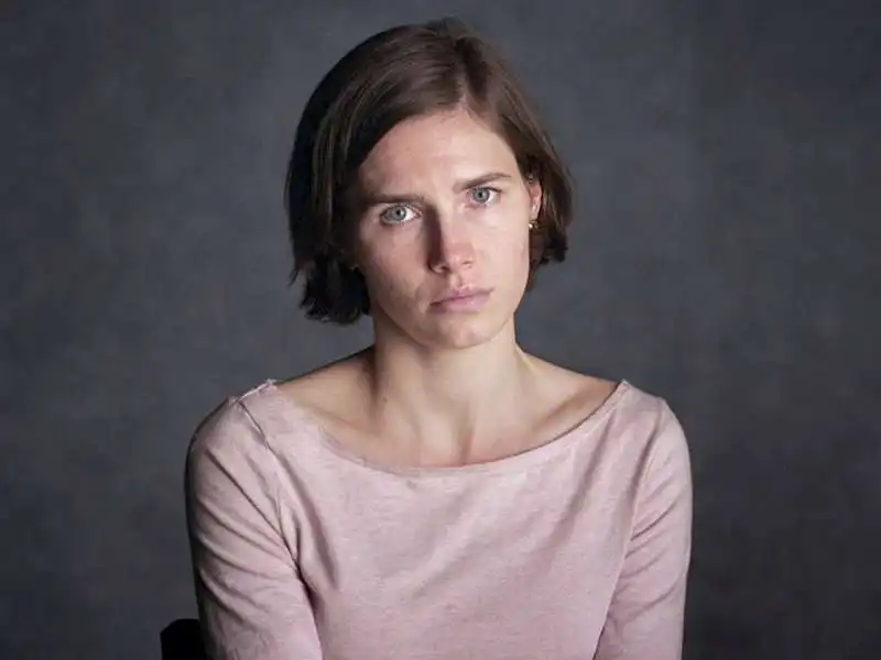 AMANDA KNOX 5