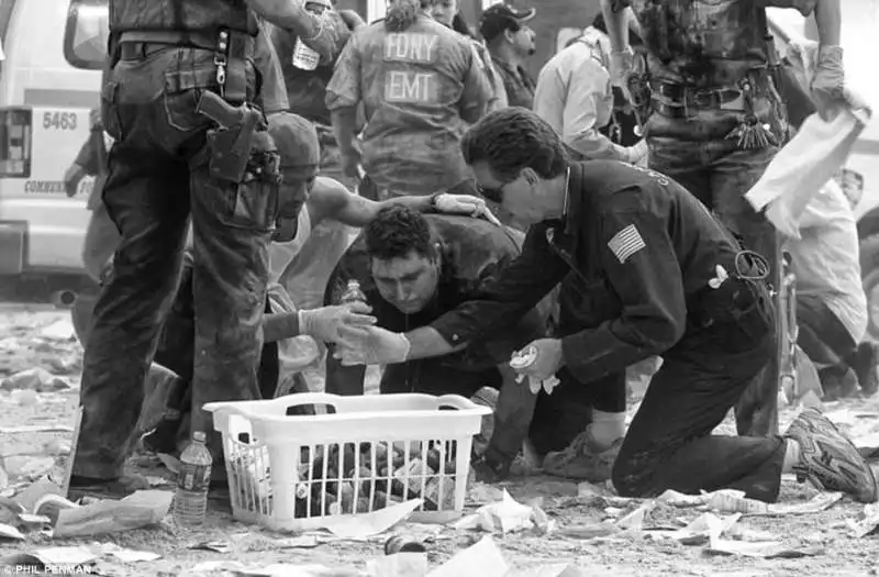 attacco alle torri gemelli   11 settembre 2001   6