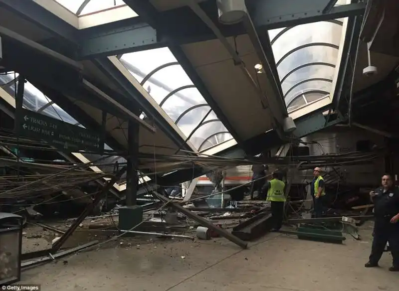 disastro ferroviario a hoboken in new jersey  10