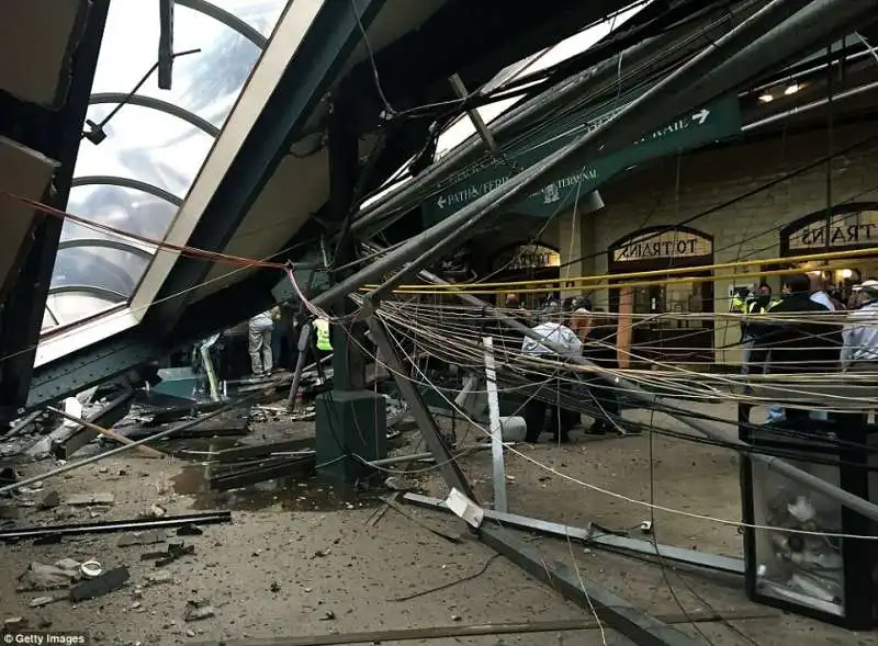 disastro ferroviario a hoboken in new jersey  11