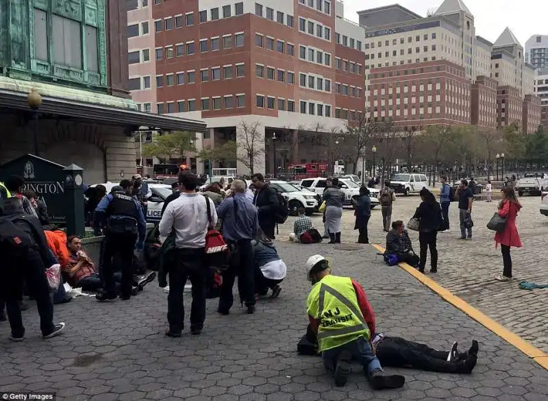 disastro ferroviario a hoboken in new jersey  9