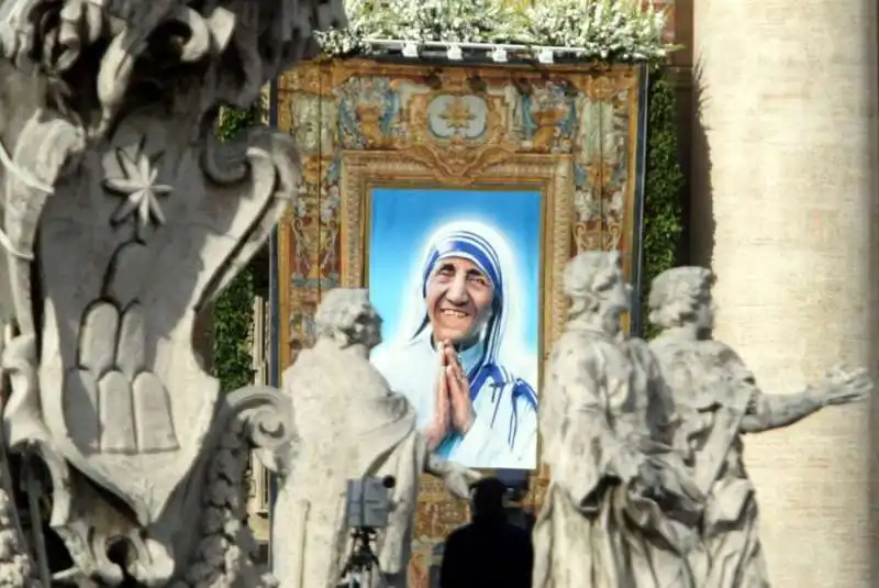 LA CANONIZZAZIONE DI MADRE TERESA 