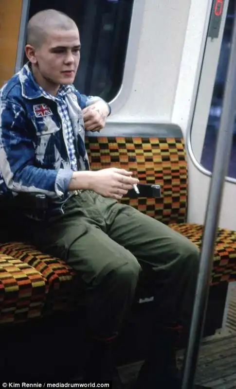 skinhead in metro