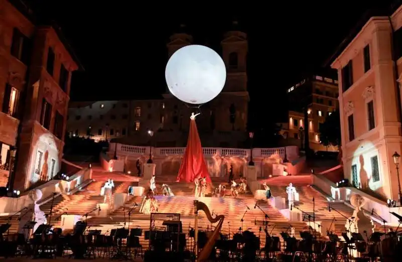 TRINITA' DEI MONTI 1