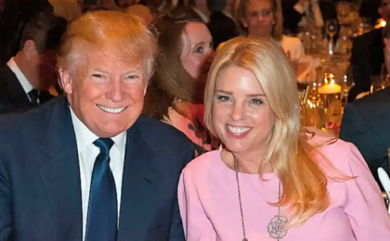 TRUMP E PAM BONDI