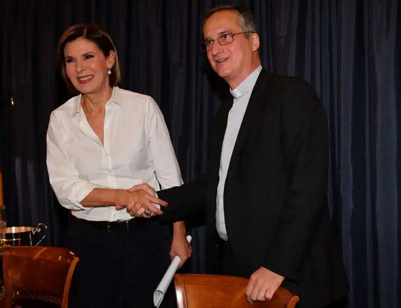 bianca berlinguer e monsignor dario vigano