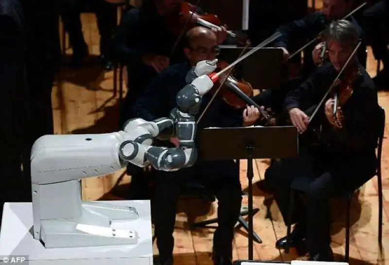 bocelli robot