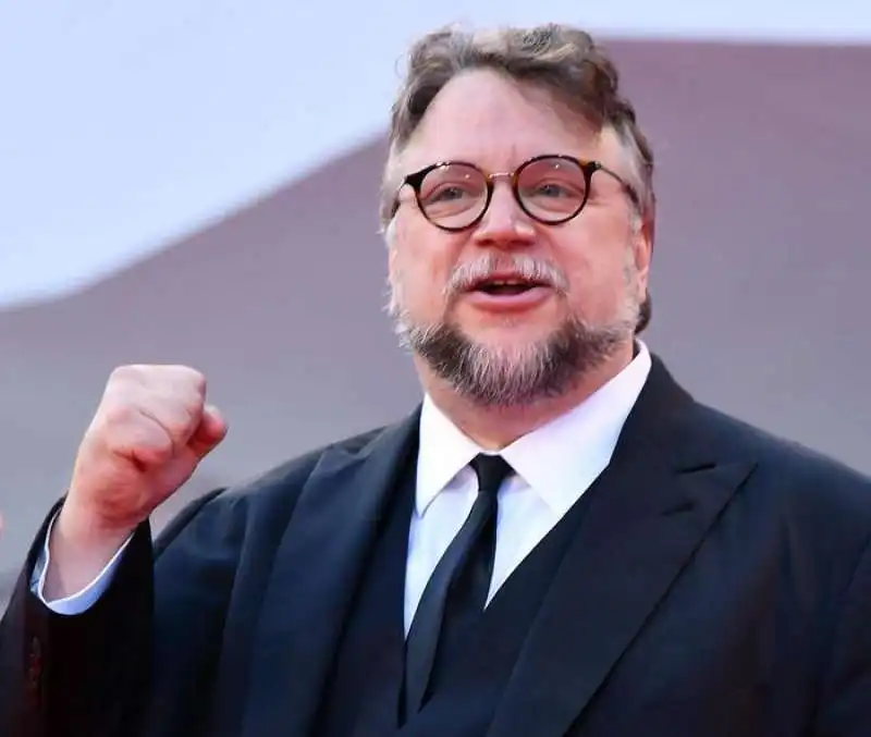 DEL TORO