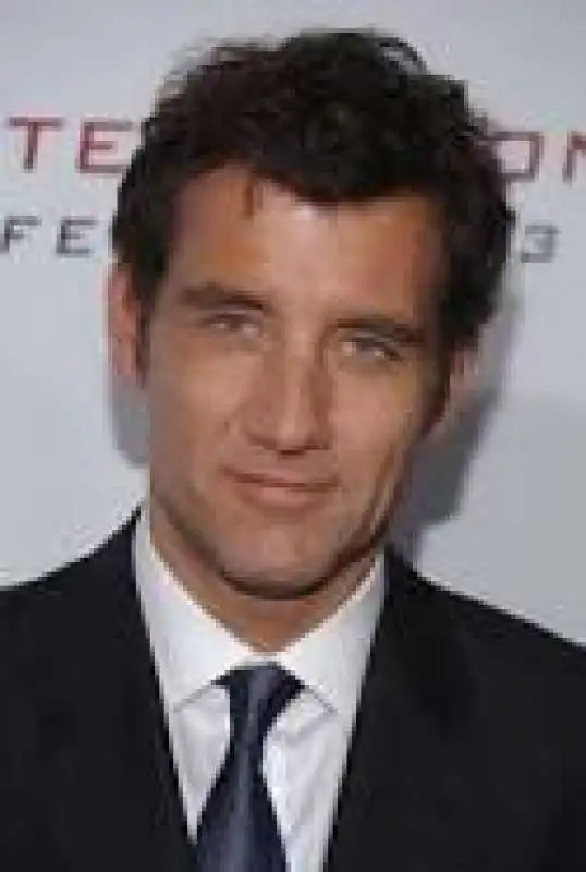 CLIVE OWEN