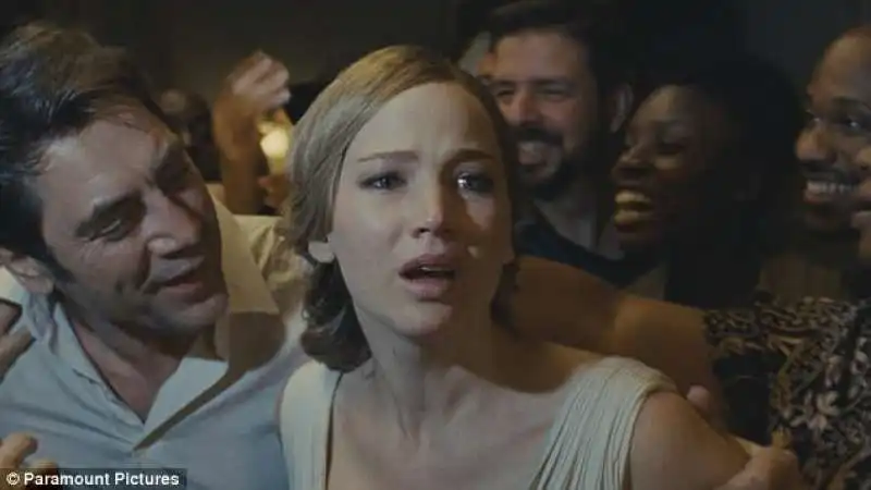 jennifer lawrence nel film mother