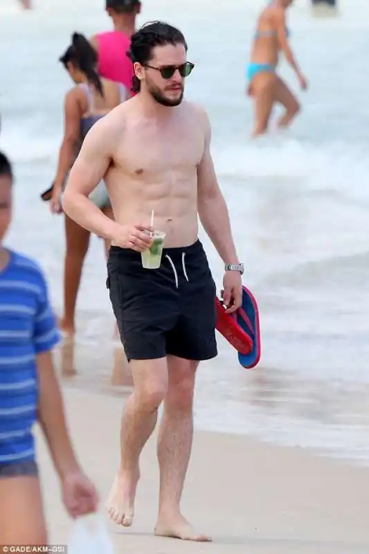 KIT HARINGTON 