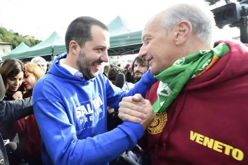 la lega e salvini a pontida  7