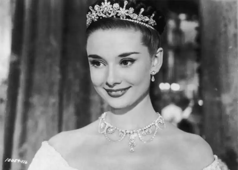 LA TIARA DI AUDREY HEPBURN 