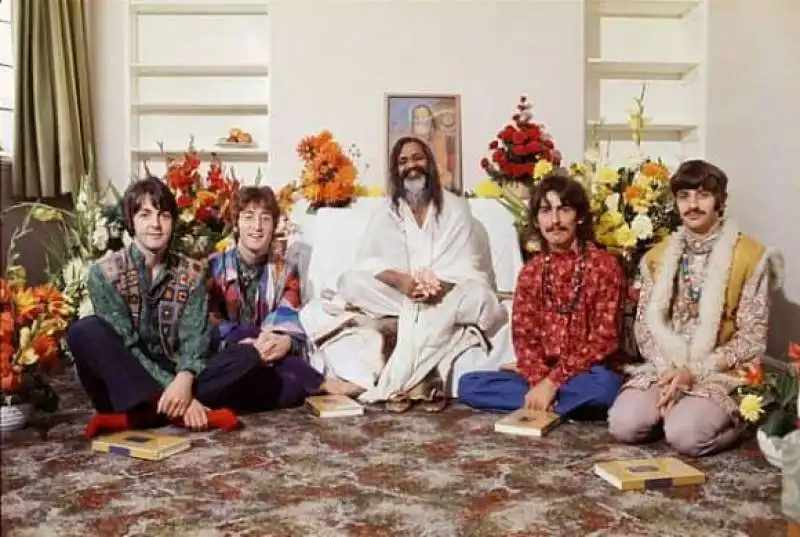 MAHARISHI BEATLES 1