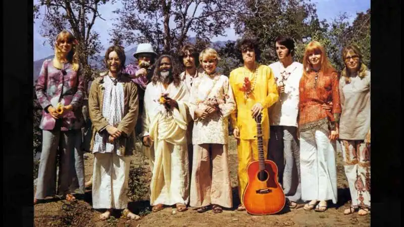 MAHARISHI BEATLES