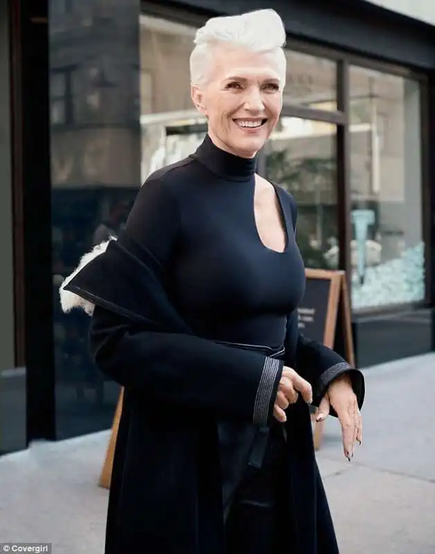 maye musk per covergirl copia