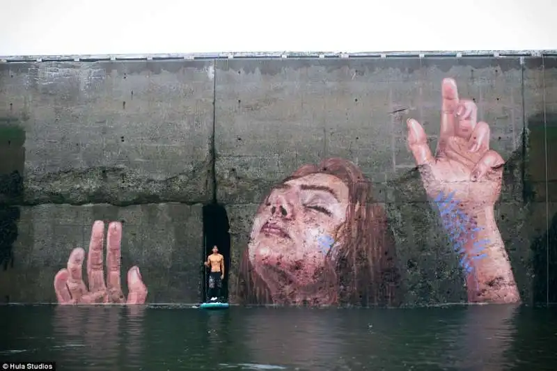 murale di hula in canada