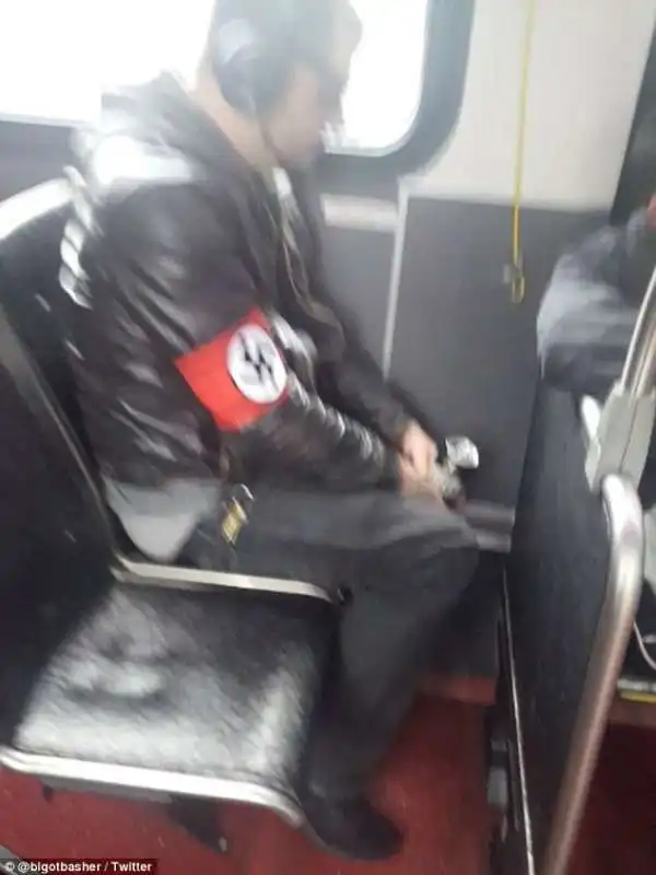 NAZI A SEATTLE 3