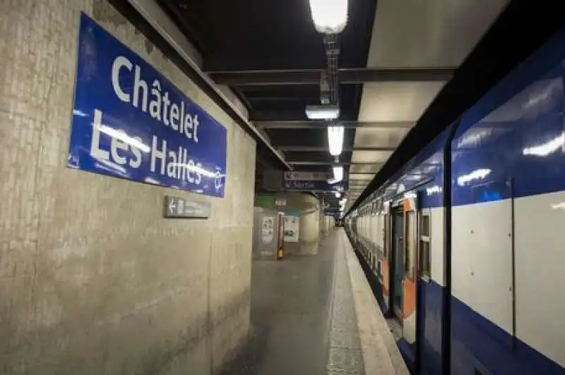 PARIGI - STAZIONE DI CHATELET