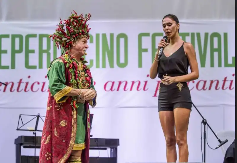 BELEN AL FESTIVAL DEL PEPERONCINO