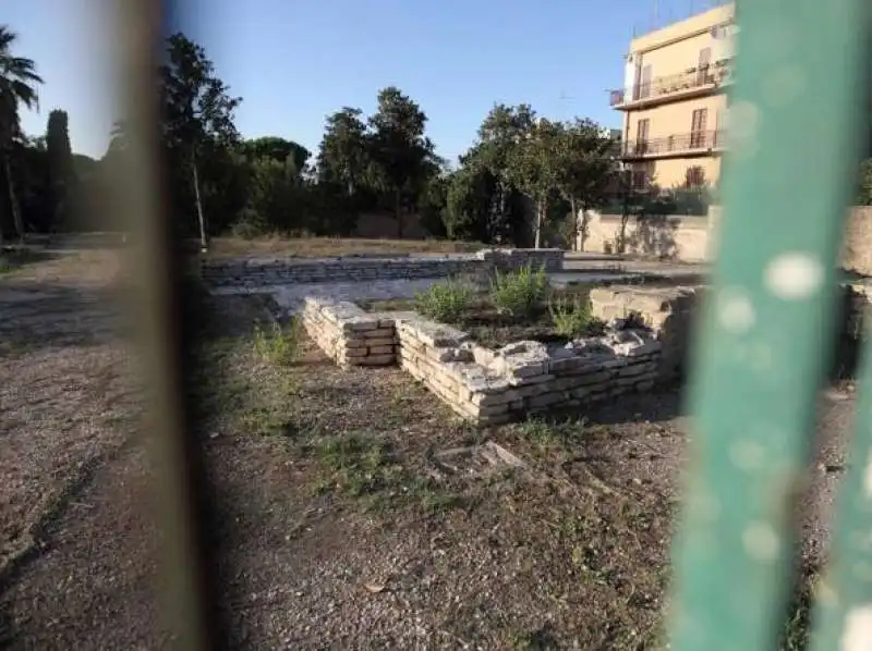 terreno delle suore destinato ad albergo