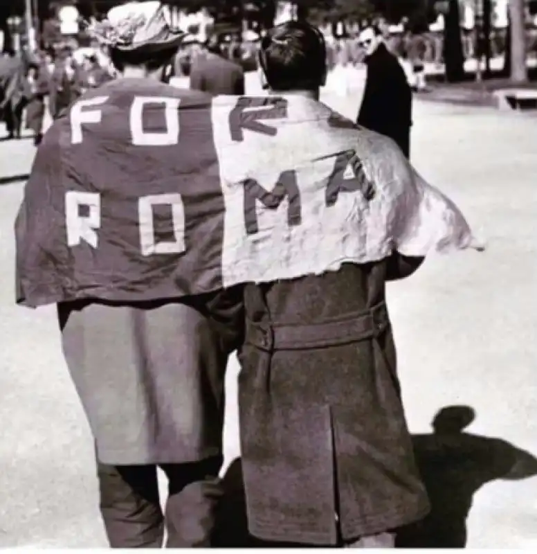 TIFOSI ROMA