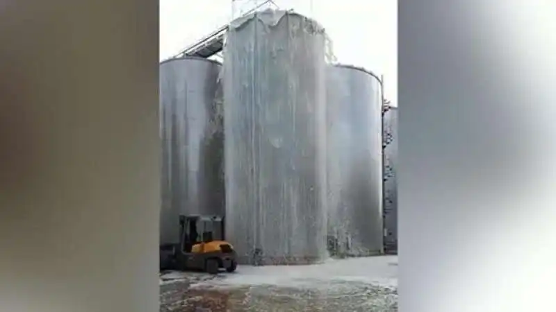 30mila litri di prosecco fuori dal silos