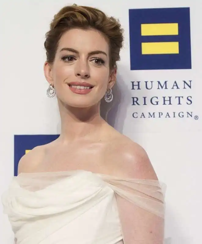 anne hathaway 4