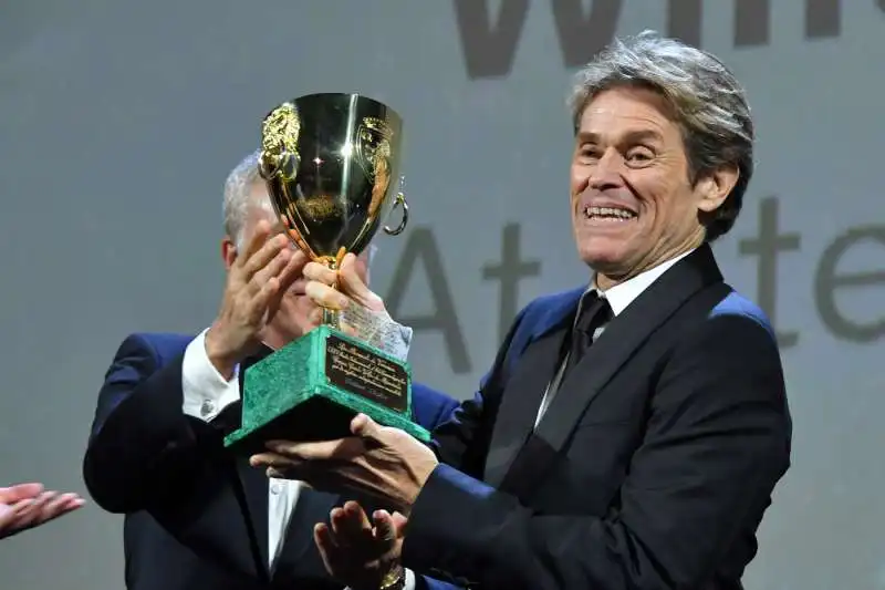 coppa volpi per willem dafoe