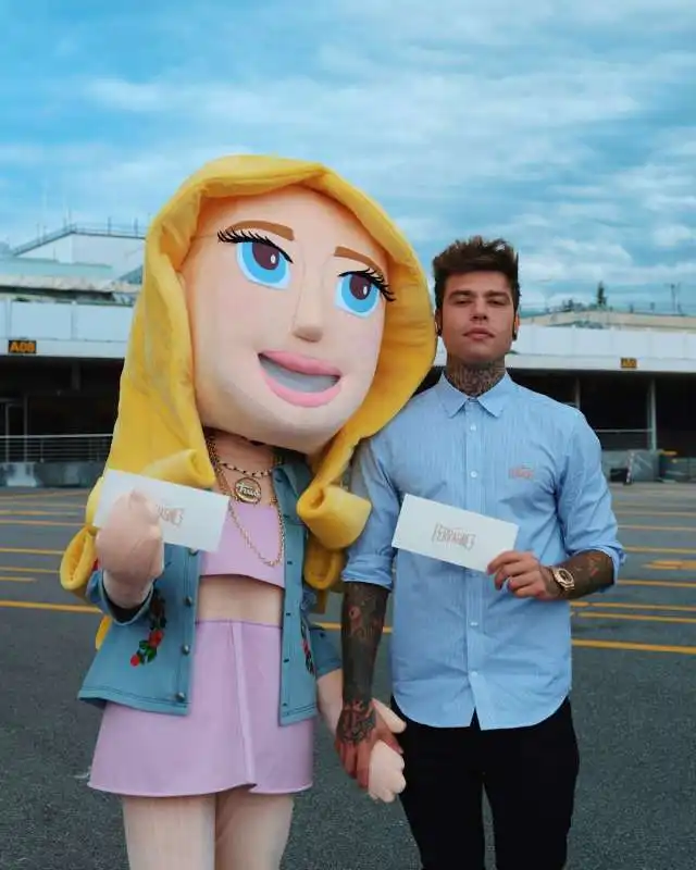 FEDEZ ALITALIA FERRAGNEZ