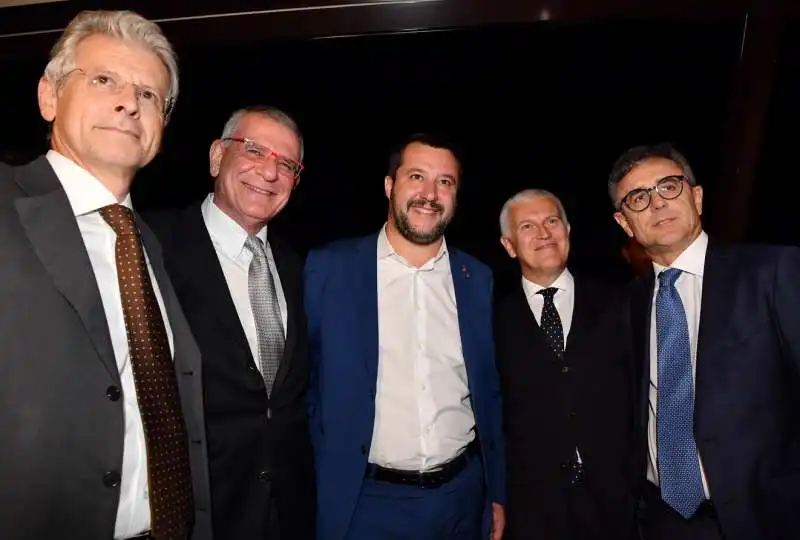 fotoricordo con salvini e belpietro