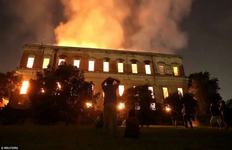 incendio museo nazionale rio de janeiro 7