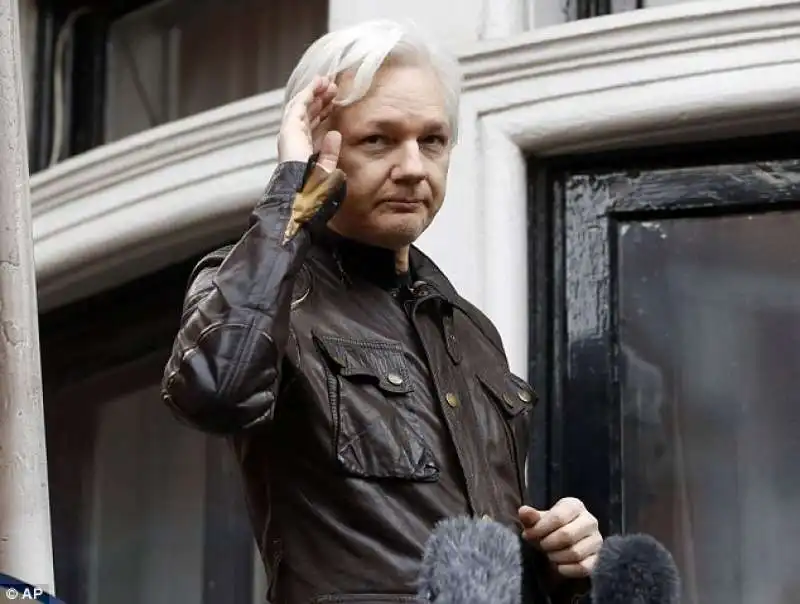 julian assange