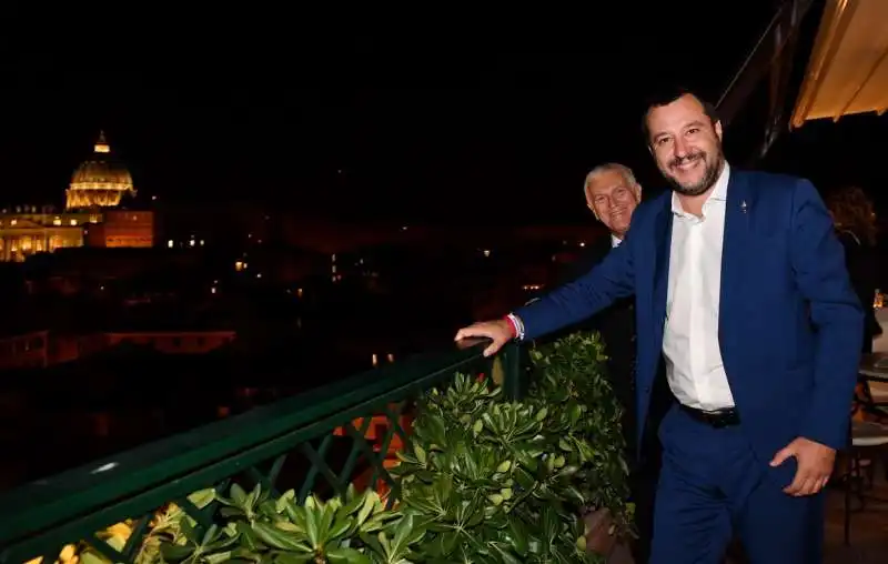 matteo salvini e maurizio belpietro con il cupolone