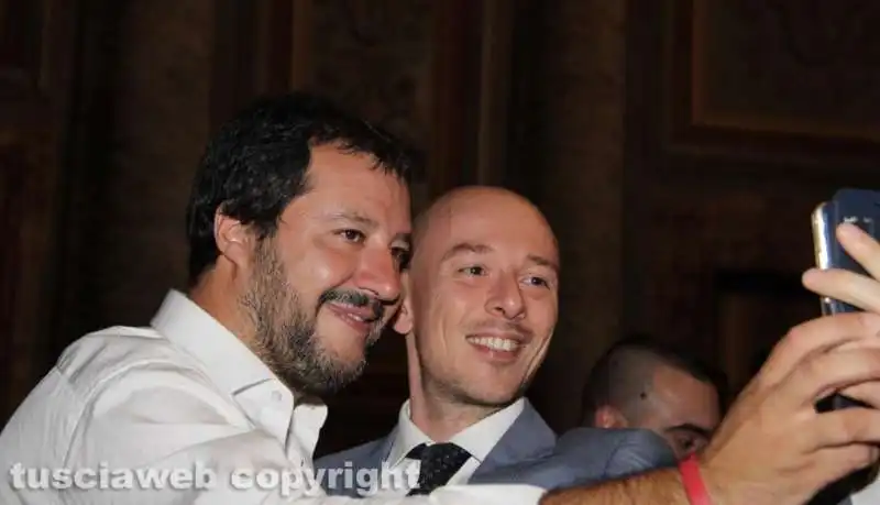 selfie con salvini